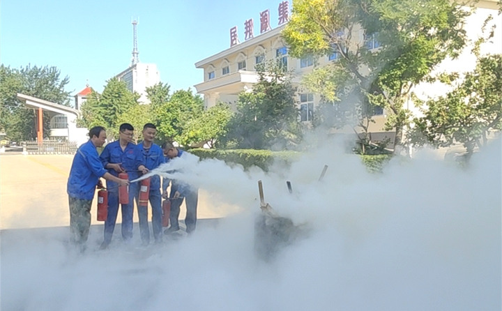 滅火演練.jpg 滅火演練.jpg